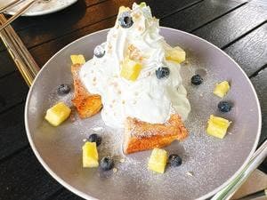 葵ベーカリーカフェ