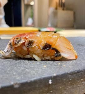 鮨 琥珀