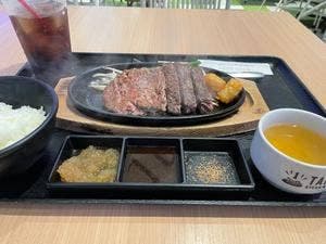 1ポンドのステーキハンバーグ タケル ららぽーとEXPOCITY店