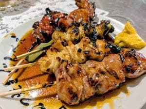 もつ焼き じんべえ 新横浜店