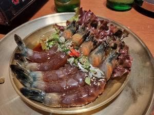 どにどに