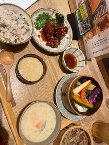 musi-vege+cafe ディアモール大阪梅田店