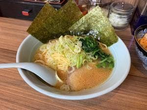 豚骨ラーメン みうら家 蒲田店
