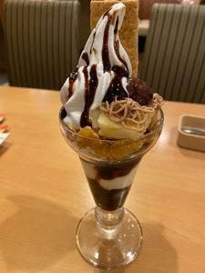 Cafe レストラン ガスト 星川駅前店