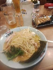 横浜家系ラーメン 町田商店 由比ヶ浜店
