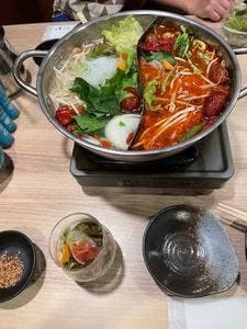 ラムしゃぶ金の目 新宿店