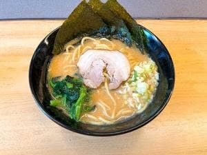 横濱家系ラーメン すずの家