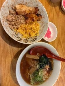 鳥焼ゆう太