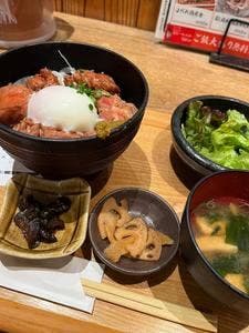 やきとり 一升瓶 大手町