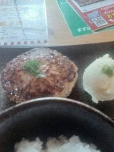 コンナトコロニハンバーグ