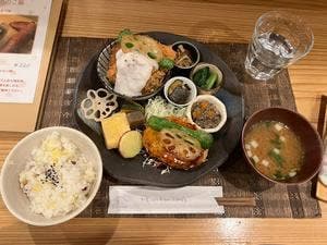 和食カフェ&バー Comfy