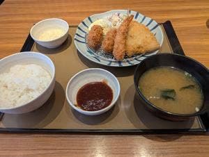 やよい軒 三島玉川店
