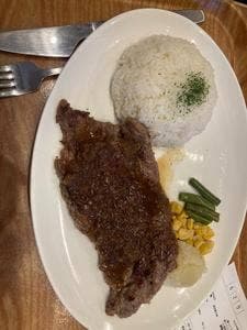 ステーキマウンテン 御殿場プレミアムアウトレット フードバザー