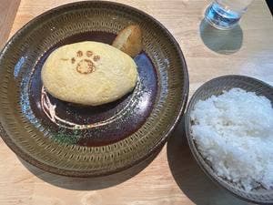 はんばーぐとおむらいすのお店 いくら 博多店