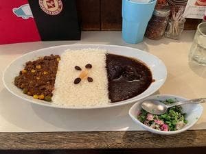 VOVOVOLLON学芸大学駅前店