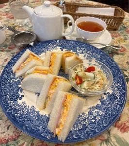 GROSVENOR CAFE
