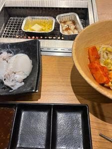 幸せの焼肉食べ放題 かみむら牧場 八千代成田街道店