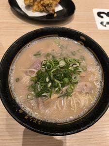 豚旨 うま屋ラーメン 春日店
