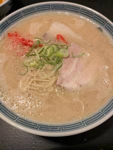 啜ル。