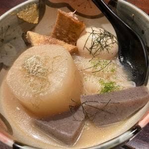 炉端とホルモンと串焼きとおでん とっとっと 梅田東通り店