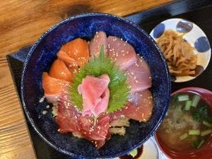 内山屋田町店