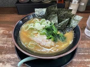 とんこつ えびすこ