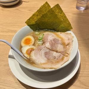 金澤醤油豚骨8番らーめん 姫路市川橋通店
