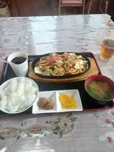 赤坂食堂