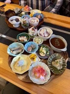 ちいさなお皿のビストロ tena tena