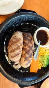 炭焼ステーキくに 越谷レイクタウン店