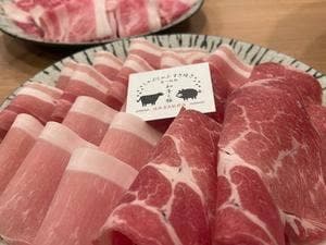 しゃぶしゃぶ すき焼き食べ放題 和牛と豚 近鉄奈良駅前店