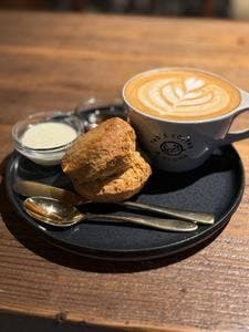 feb's coffee & scone Blucca店