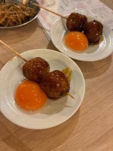 炭火野菜巻き串と焼売酒場 博多うずまき 薬院店