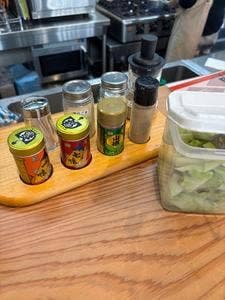 みそ汁や まり福