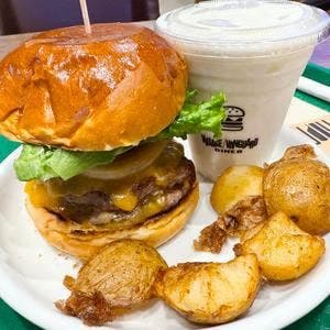 VILLAGE VANGUARD DINER イオンモール幕張新都心