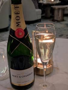 ラウンジ ジャルダン