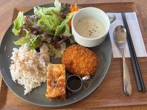 図書喫茶カンタカ