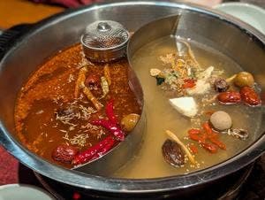 ひなべねこ 三田店