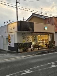 菓子店MONE