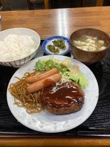 まるい食堂