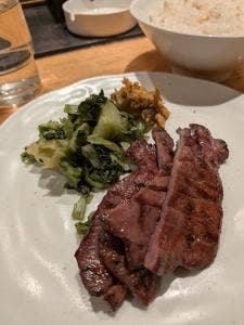 牛タンの笑や