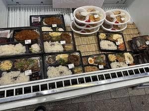 豚々市