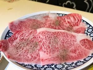 焼肉 六区
