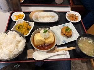 からすやま食堂