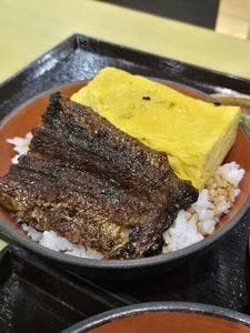 炭焼き専門 鰻や