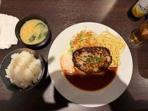 洋食ツバキ亭