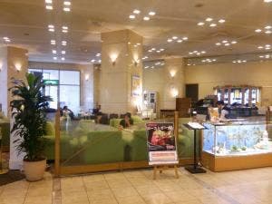 ラウンジ クローバー ホテルメルパルク大阪