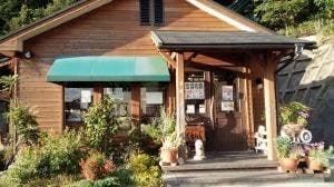 森のパン屋さん くるりん 鹿子前店
