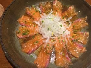器とお酒と手作り料理のお店 しゅえっと