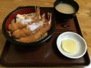 鮨居酒屋 忠